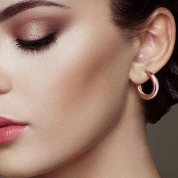 Turandoss 14K Rose Gold Plated 1 Inch Diameter Chunky Hoops - Picture 2 of 8